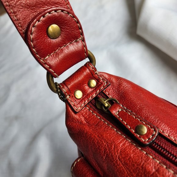 Fossil Red Leather Lady Purse/ Handbag - Picture 13 of 16